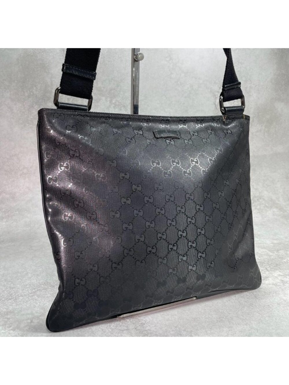 Gucci GG Shoulder Bag Imprime Black Leather Logo